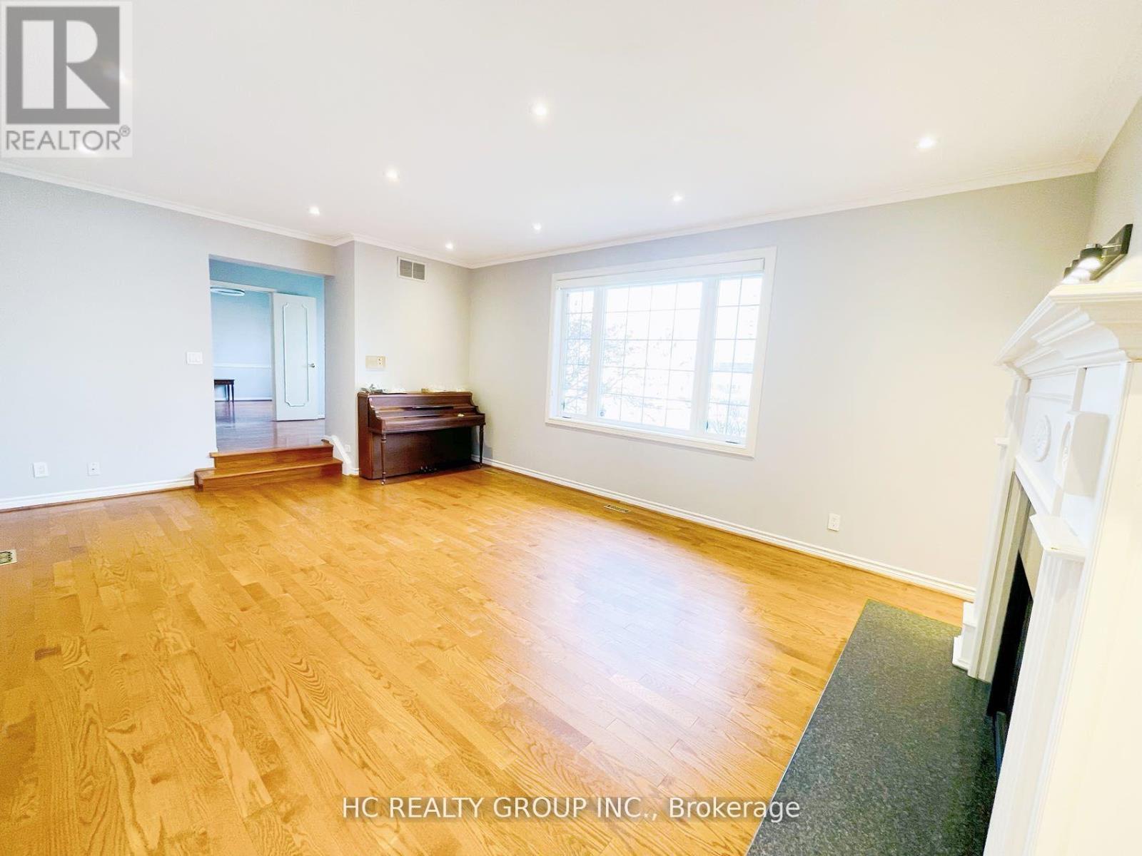 2222 Kennedy Road, Toronto, Ontario  M1T 3G6 - Photo 4 - E13104972