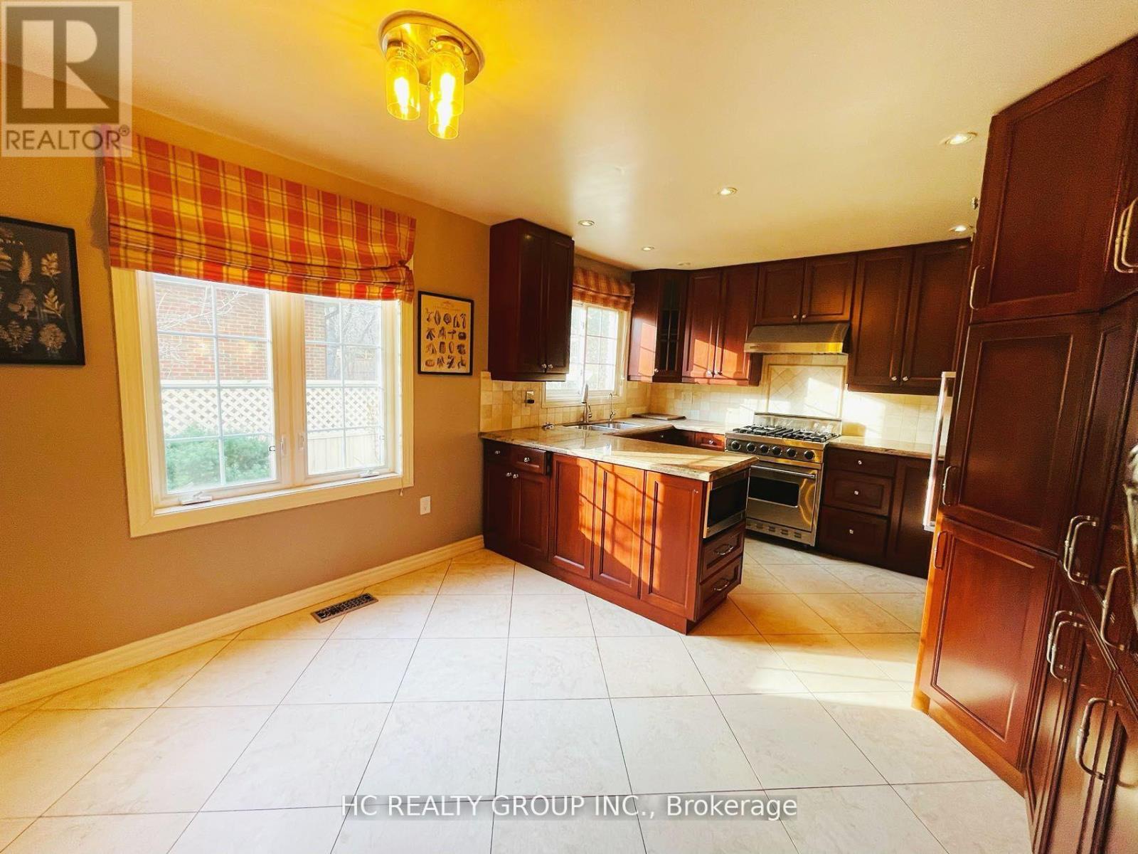 2222 Kennedy Road, Toronto, Ontario  M1T 3G6 - Photo 7 - E13104972