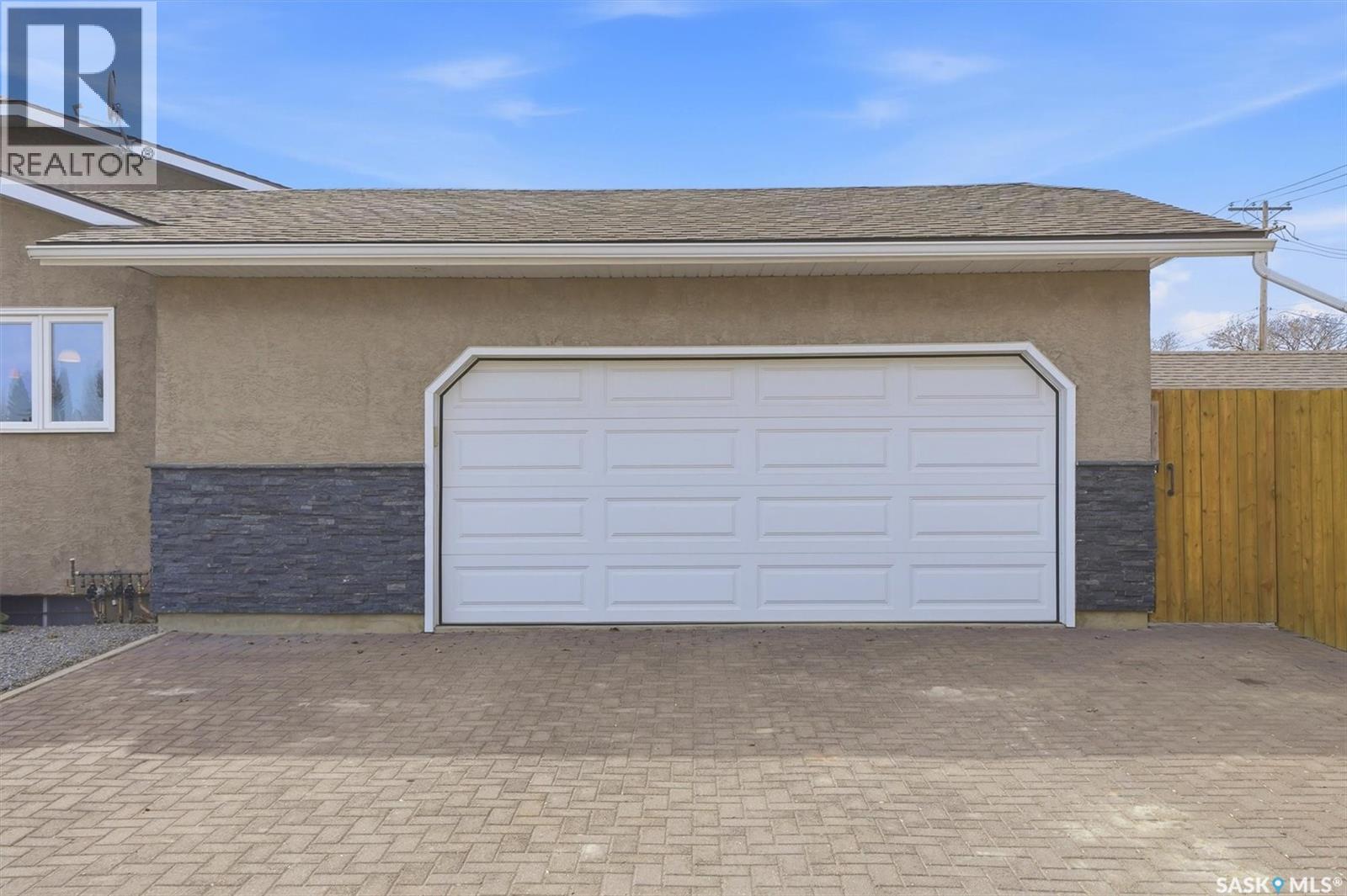 3402 Calder Crescent, Saskatoon, Saskatchewan  S7J 4W6 - Photo 46 - SK035456