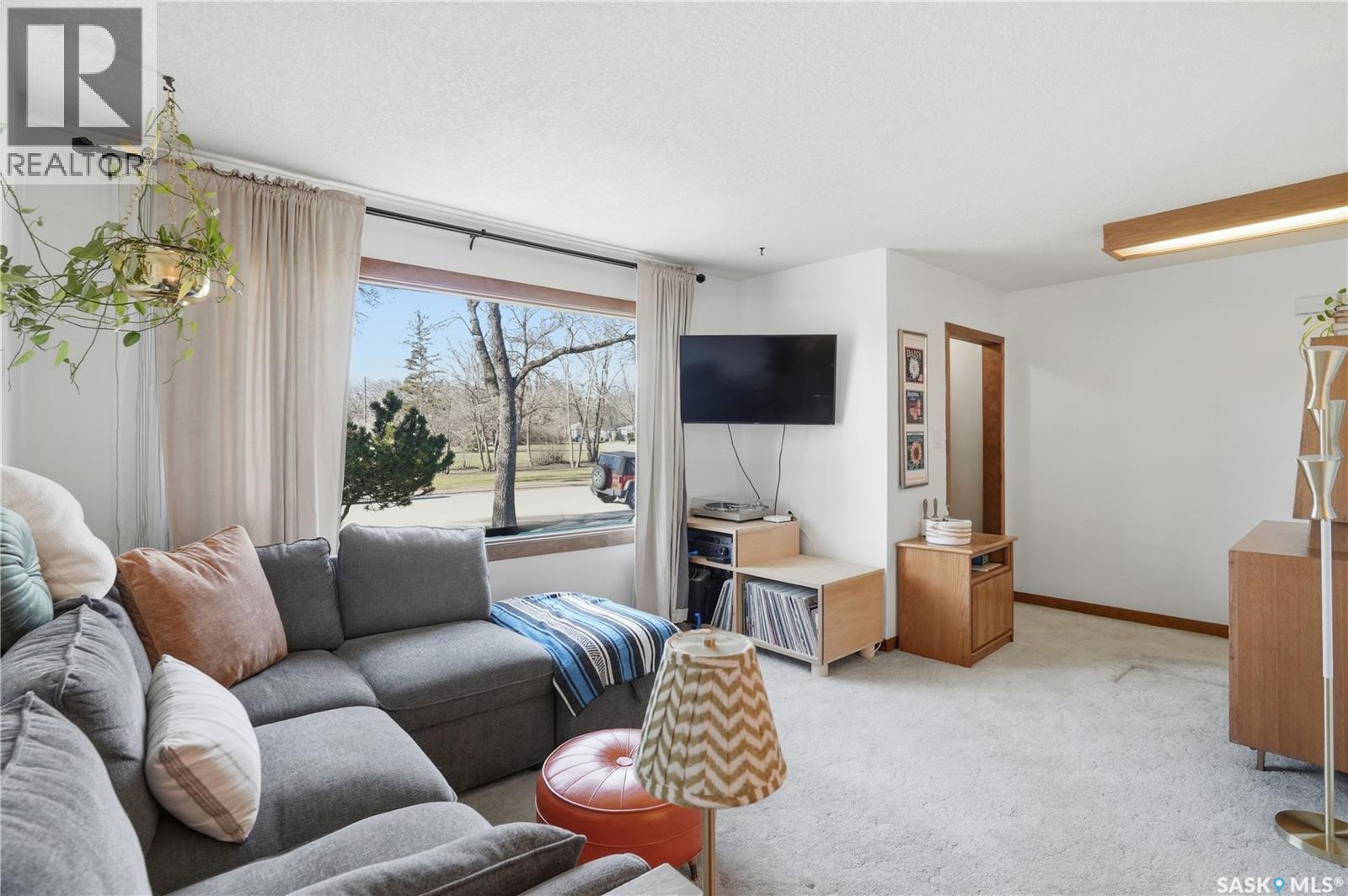 5004 1st Avenue, Regina, Saskatchewan  S4T 0A5 - Photo 8 - SK035309