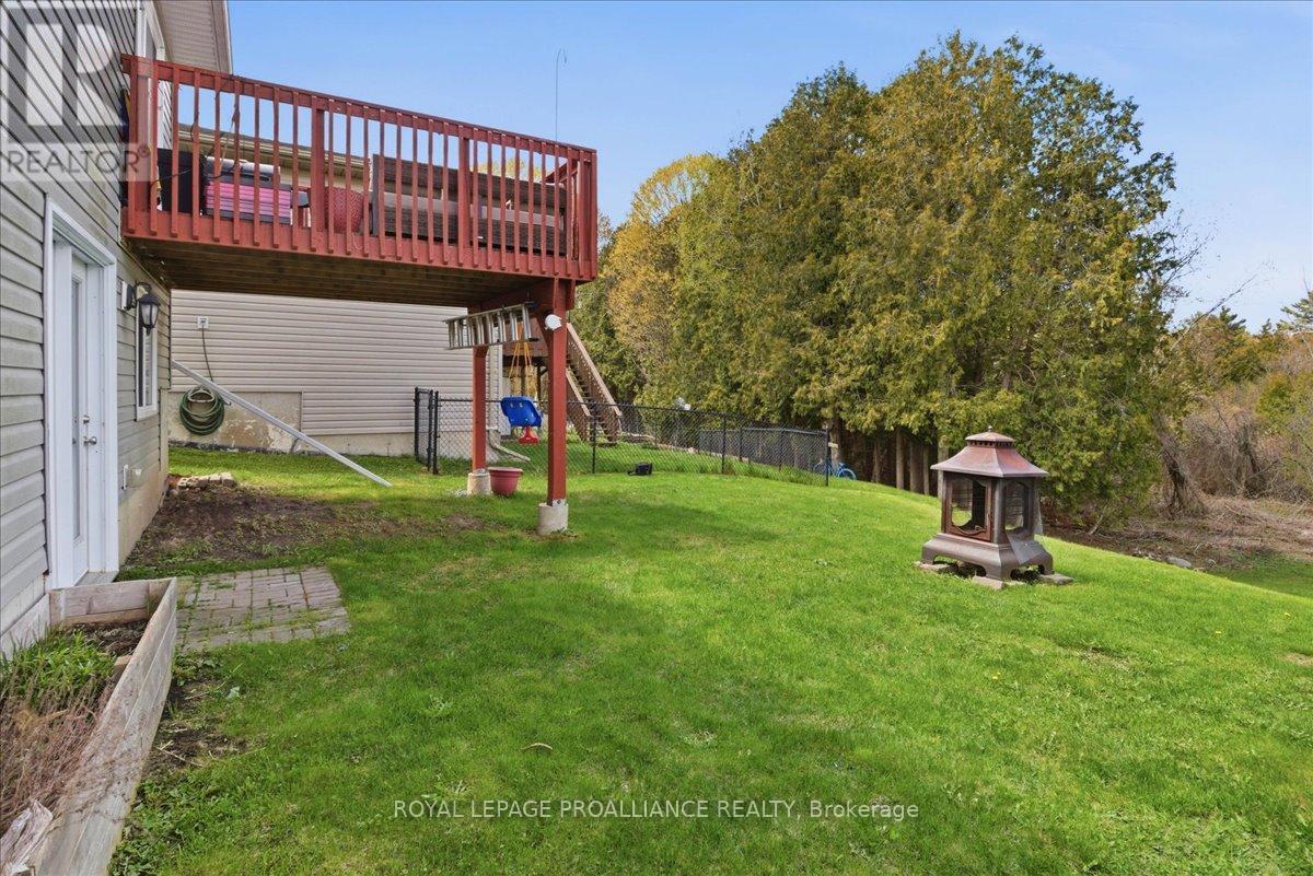 189 Nicholas Street, Quinte West, Ontario  K8V 6E8 - Photo 31 - X13104126