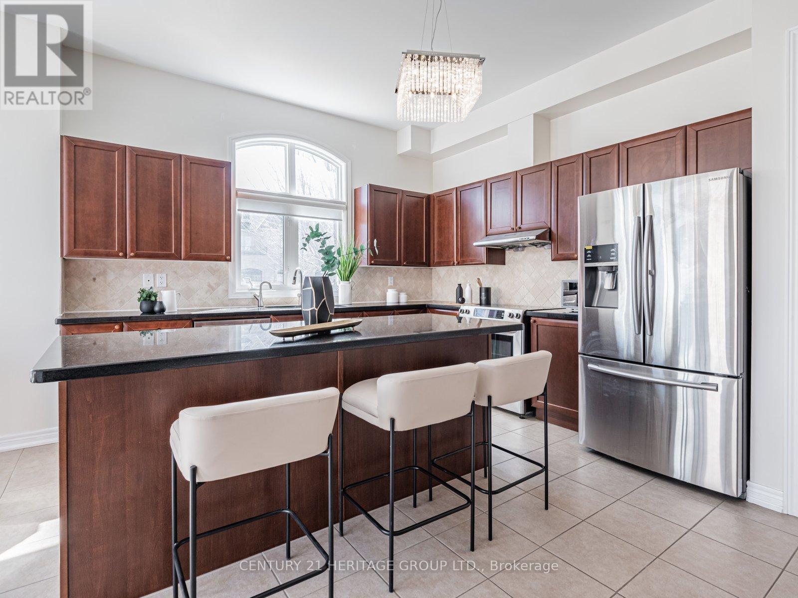 69 Morland Crescent, Aurora, Ontario  L4G 7Z2 - Photo 9 - N13104958