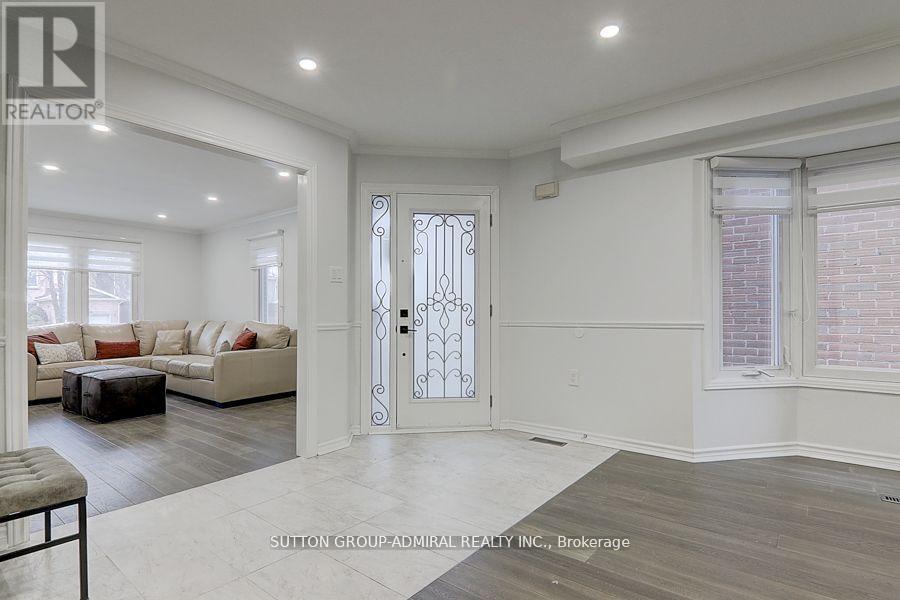 160 Gailcrest Circle, Vaughan (Crestwood-Springfarm-Yorkhill), Ontario  L4J 5W1 - Photo 11 - N13104964