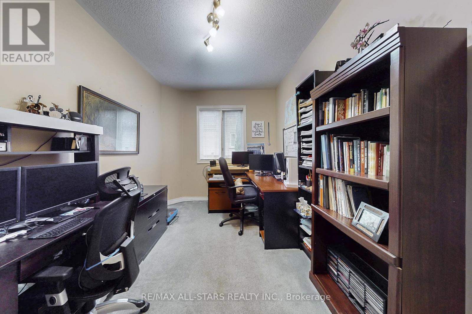54 Bretton Circle, Markham, Ontario  L3S 3R1 - Photo 14 - N13104988
