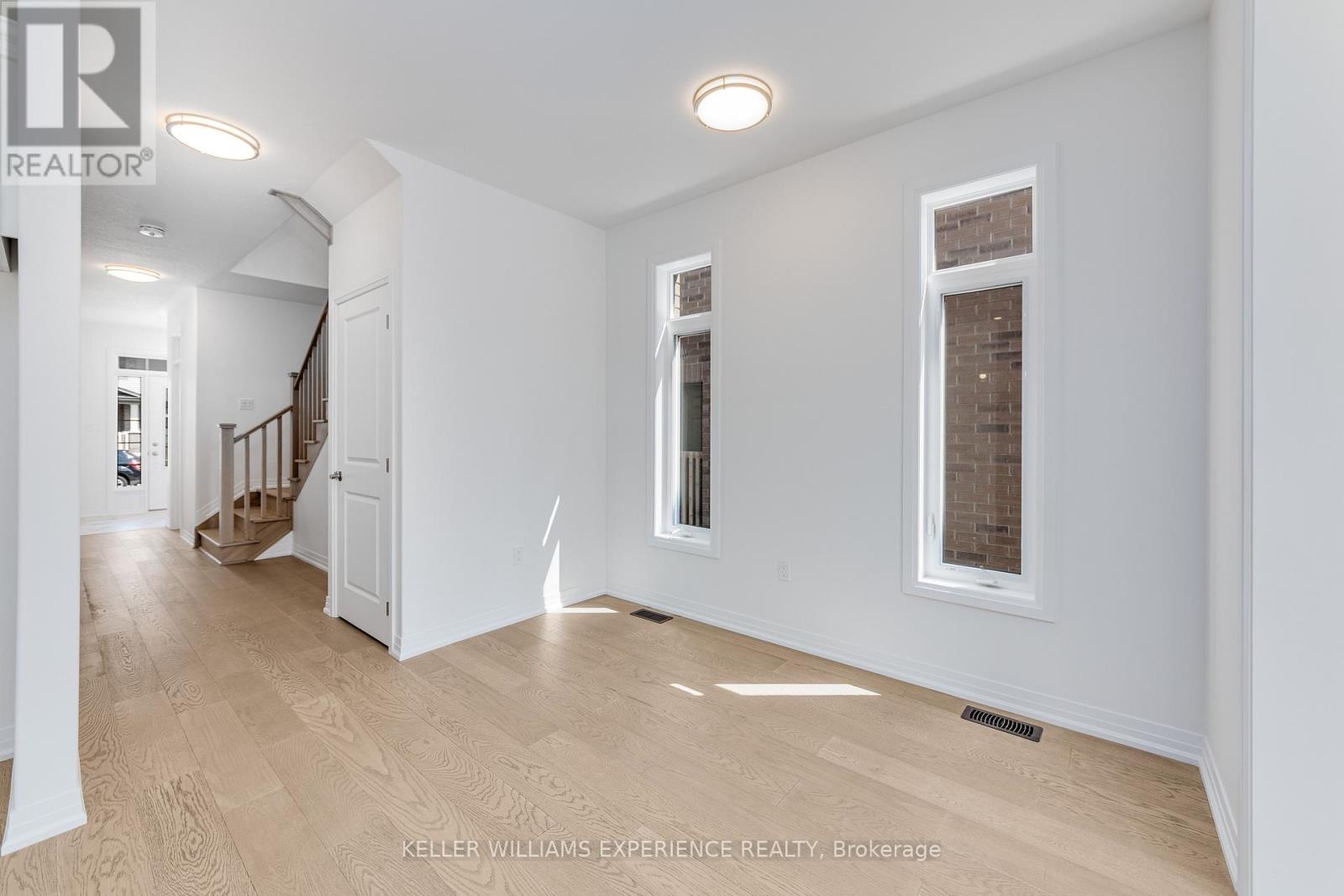 54 Sagewood Avenue, Barrie, Ontario  L9J 0K5 - Photo 8 - S13104950