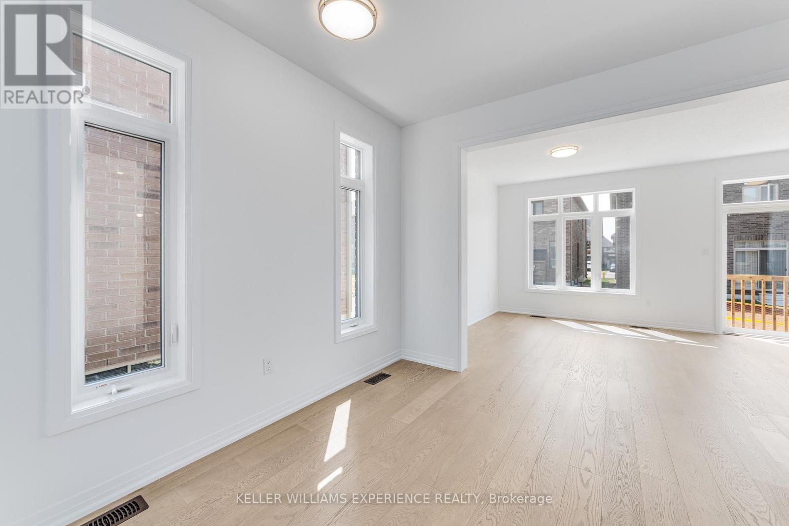 54 Sagewood Avenue, Barrie, Ontario  L9J 0K5 - Photo 9 - S13104950