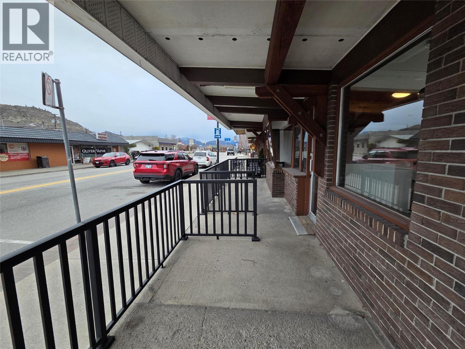 6037 Main Street, Oliver, British Columbia  V0H 1T0 - Photo 22 - 10386795