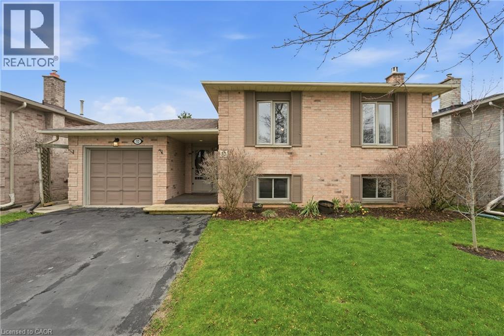 32 HOBART Crescent, Brantford, Ontario