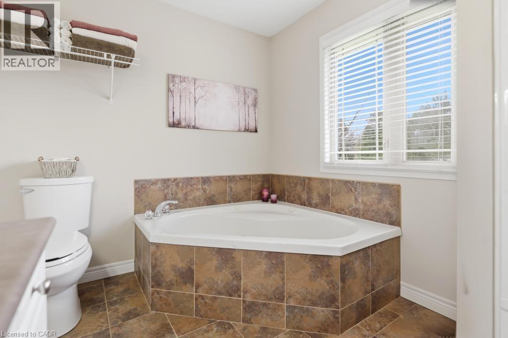 80 Lister Avenue, Hamilton, Ontario  L9B 1E2 - Photo 15 - 40828656