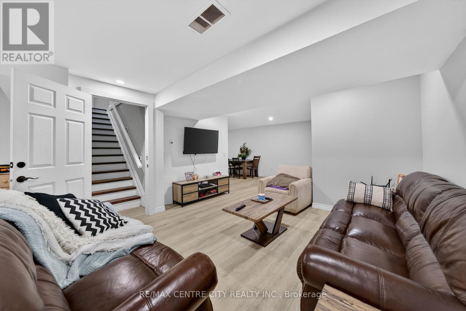 2301 Townline Road, Fort Erie, Ontario  L0S 1S0 - Photo 18 - X13105182