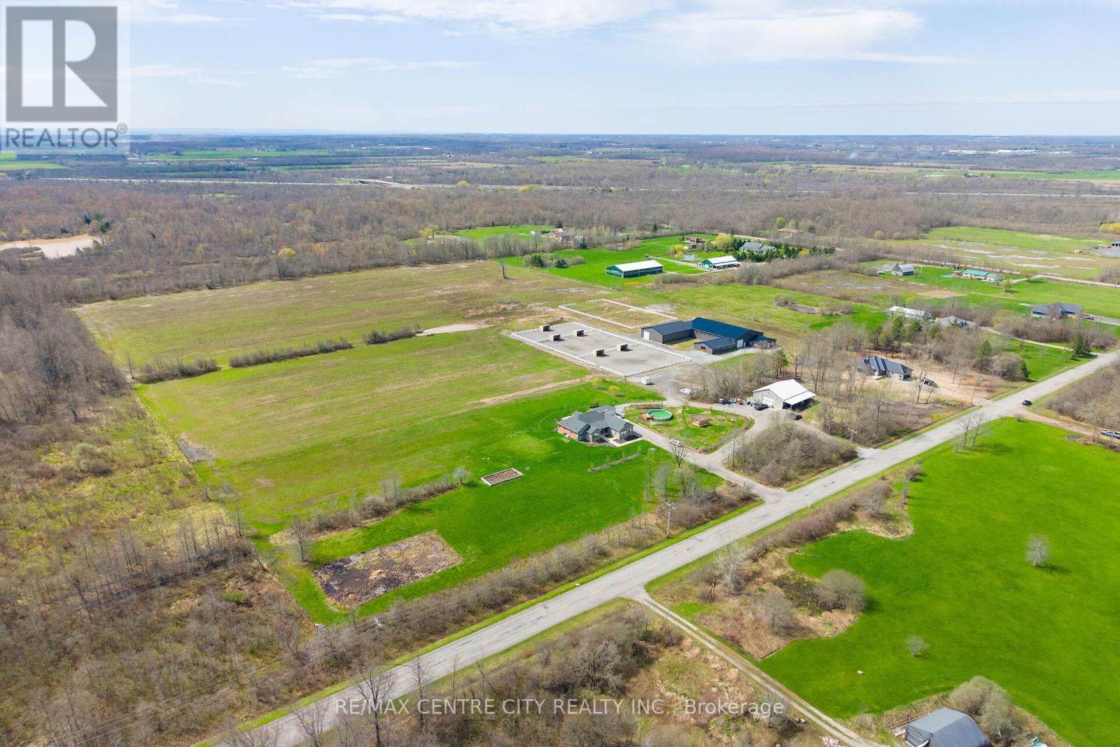 2301 Townline Road, Fort Erie, Ontario  L0S 1S0 - Photo 3 - X13105182
