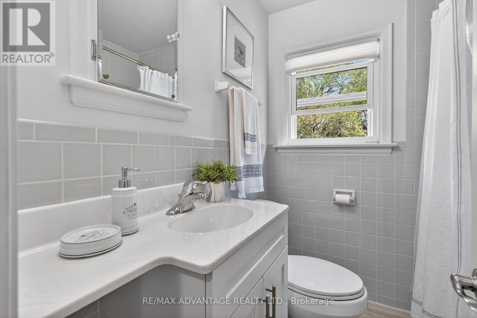 127 Foster Avenue, London North, Ontario  N6H 2L2 - Photo 13 - X13105192