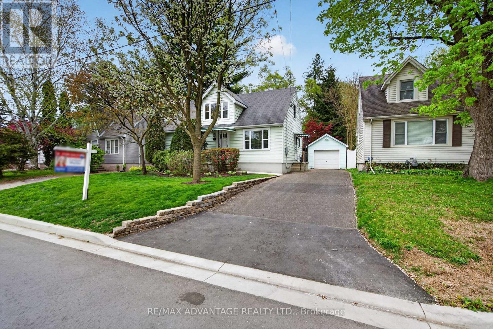 127 Foster Avenue, London North, Ontario  N6H 2L2 - Photo 2 - X13105192