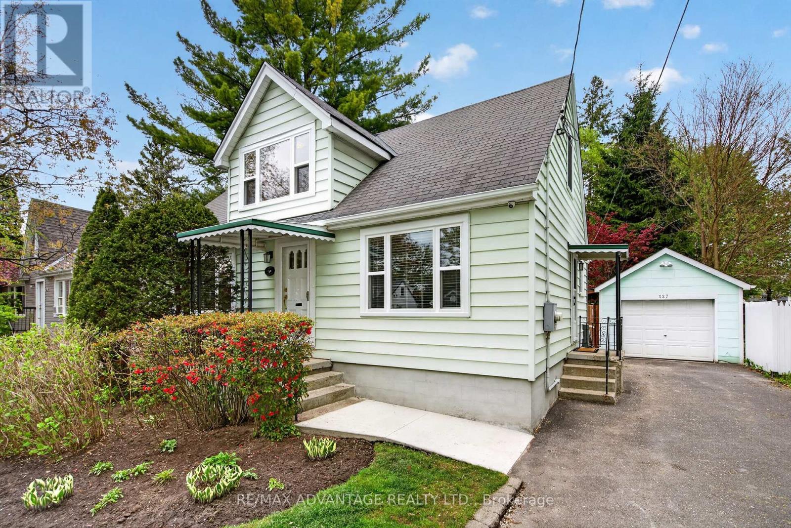 127 Foster Avenue, London North, Ontario  N6H 2L2 - Photo 3 - X13105192