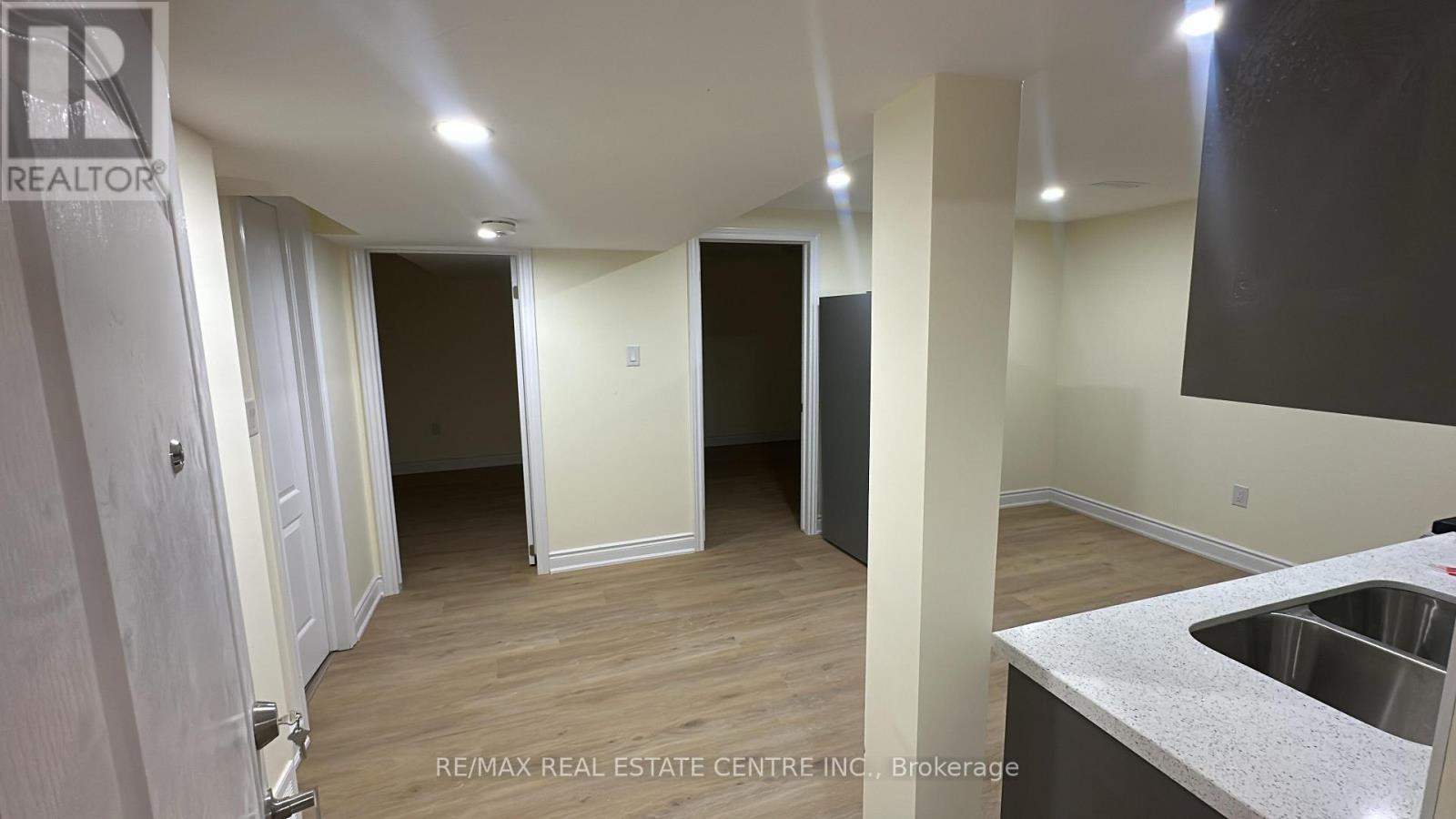 Basement - 31 Haslemere Avenue, Brampton, Ontario  L6W 2X3 - Photo 3 - W13105024