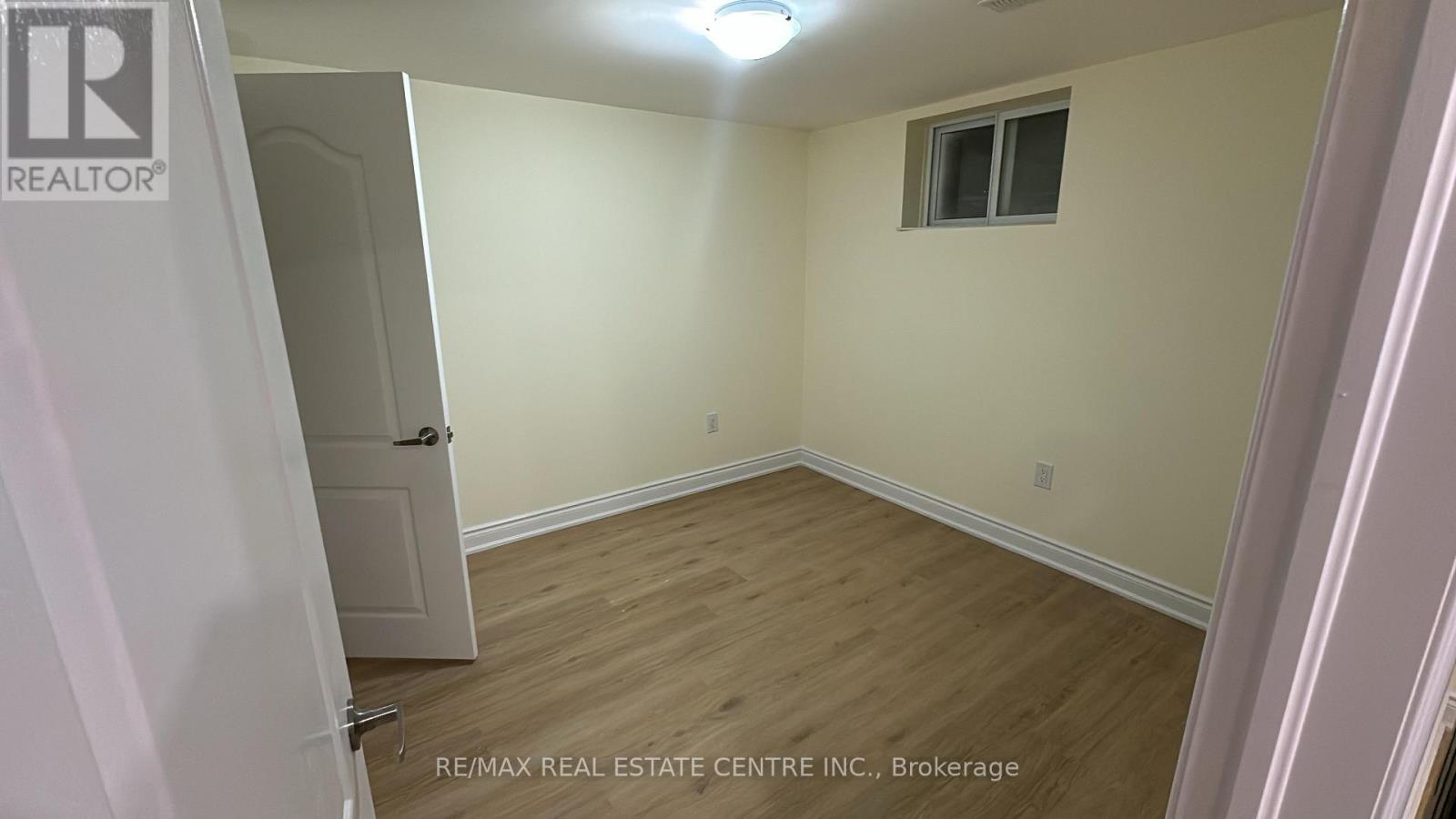 Basement - 31 Haslemere Avenue, Brampton, Ontario  L6W 2X3 - Photo 4 - W13105024