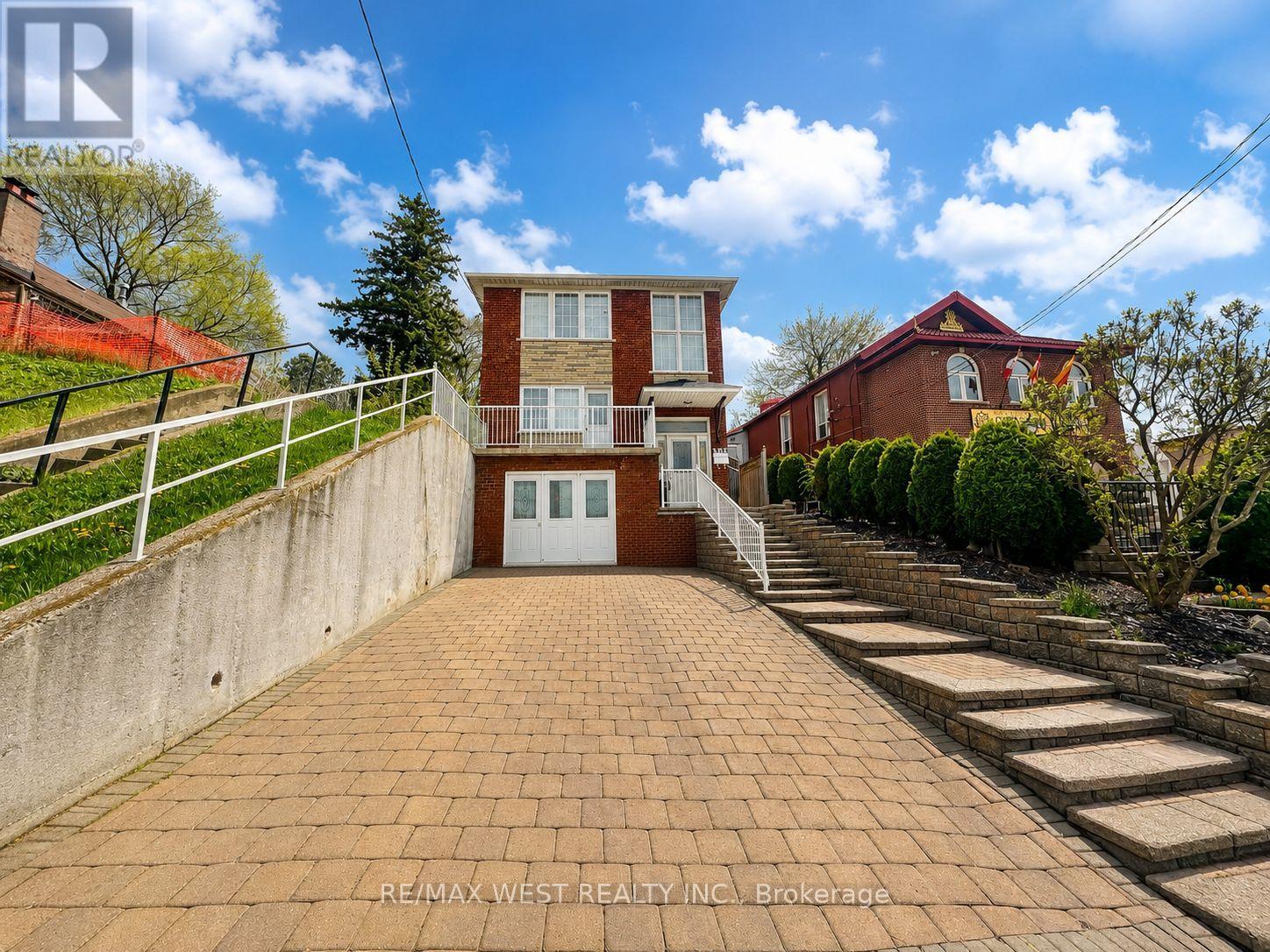 Basement - 355 Silverthorn Avenue, Toronto, Ontario  M6M 3G7 - Photo 2 - W13105046