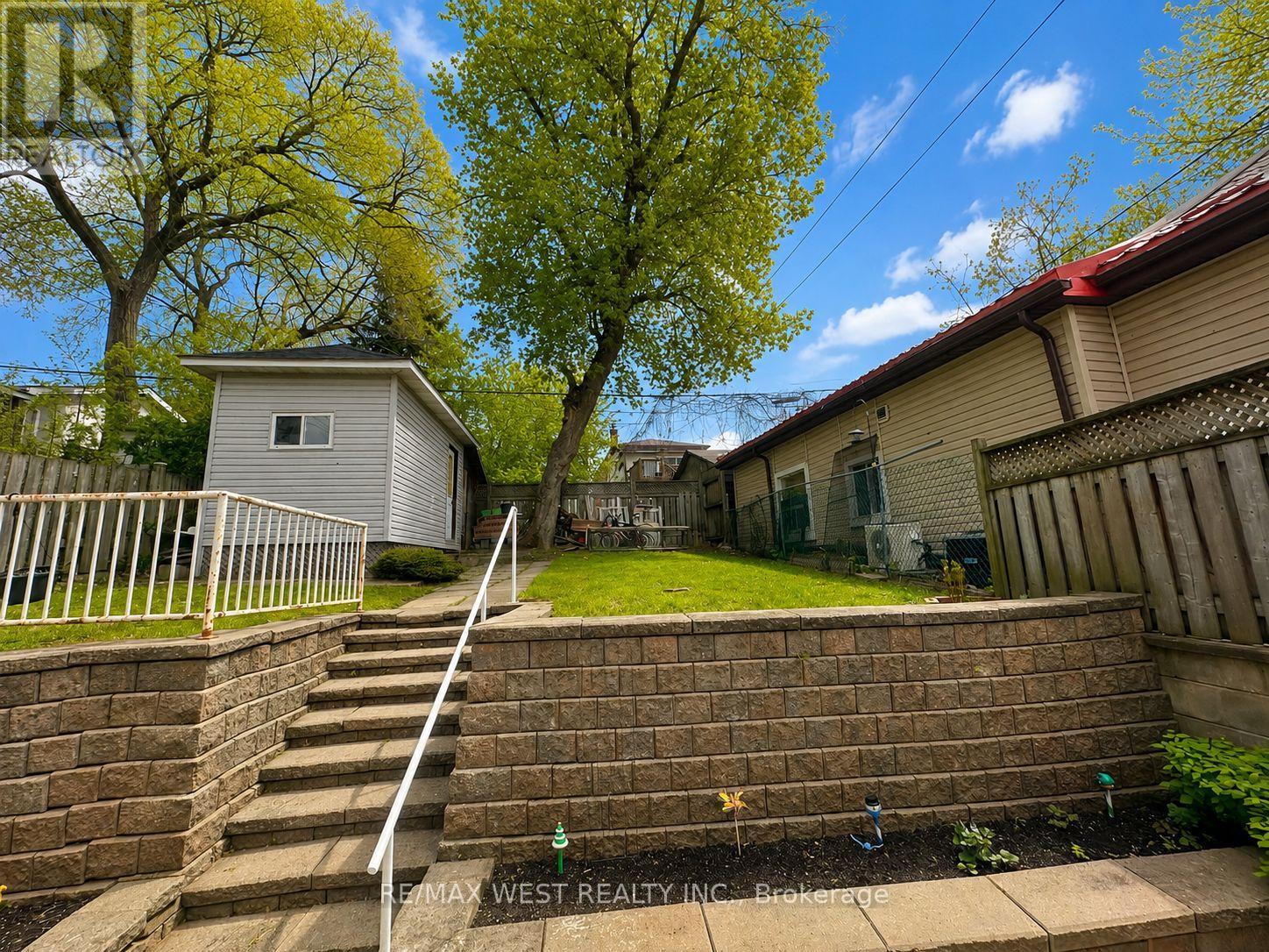Basement - 355 Silverthorn Avenue, Toronto, Ontario  M6M 3G7 - Photo 5 - W13105046