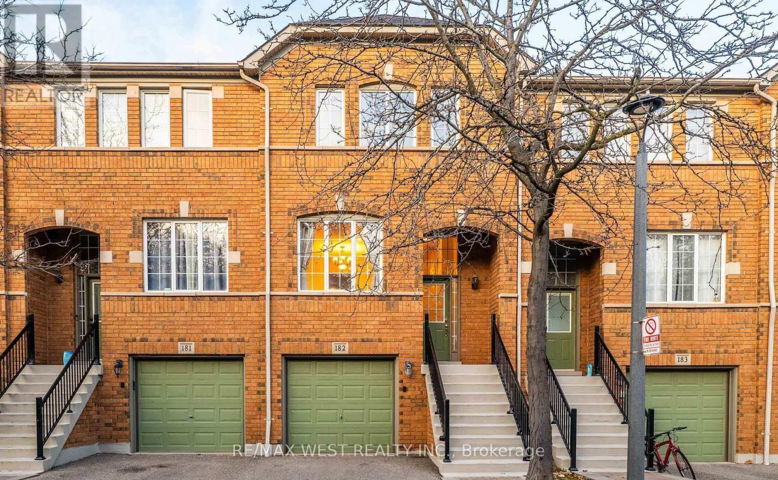 182 - 5530 Glen Erin Drive, Mississauga, Ontario  L5M 6E8 - Photo 4 - W13105050