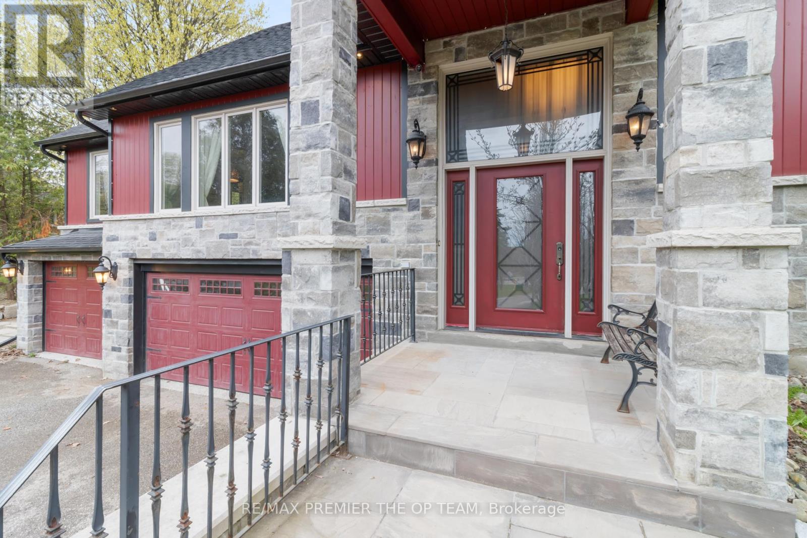 16326 The Gore Road, Caledon, Ontario  L7C 3E6 - Photo 4 - W13105064
