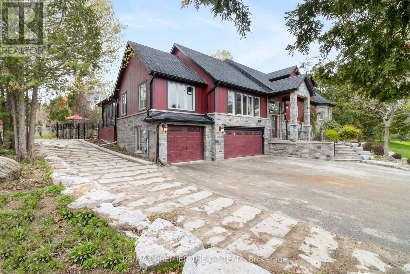 16326 The Gore Road, Caledon, Ontario  L7C 3E6 - Photo 5 - W13105064