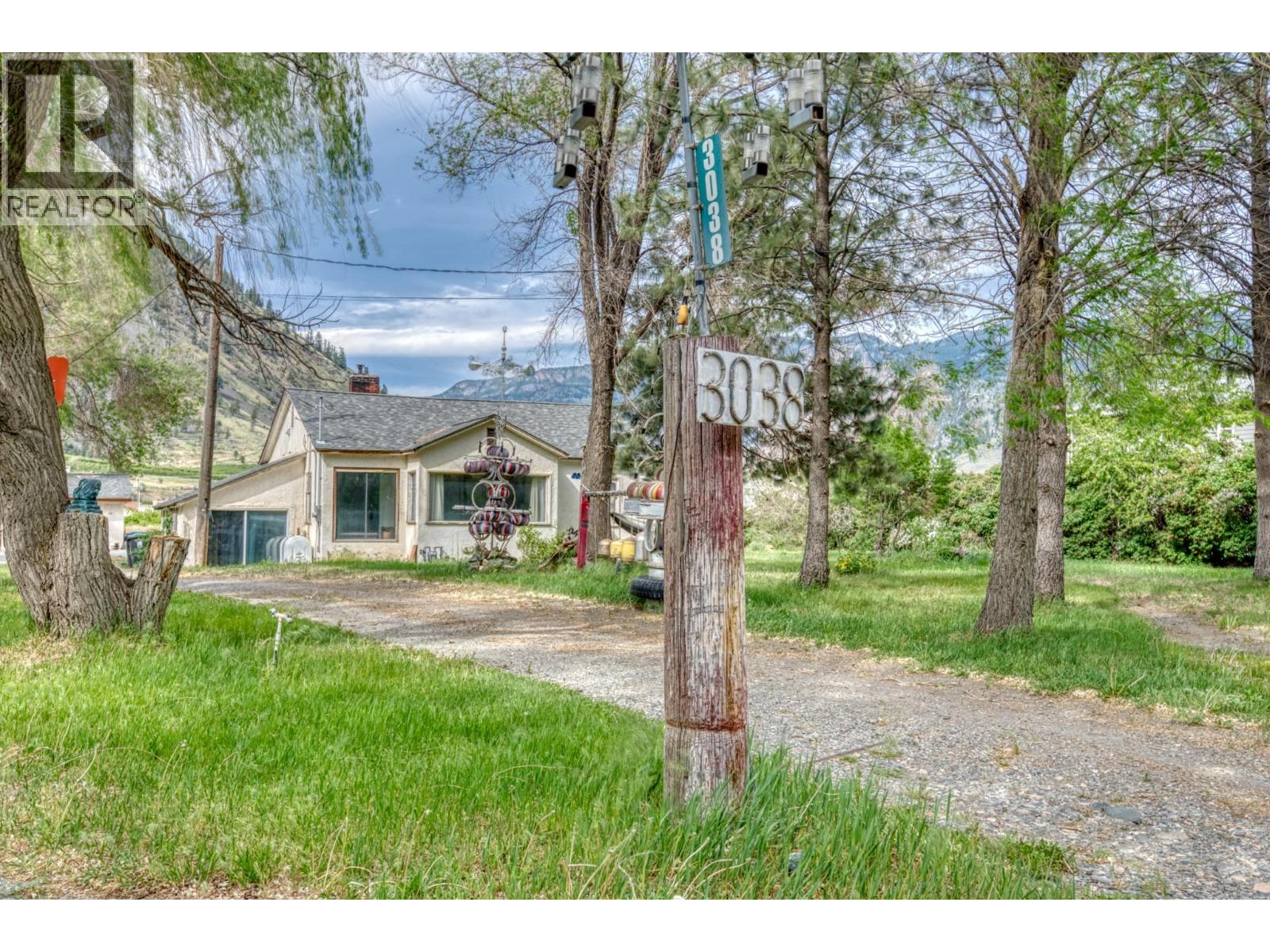 3038 10th Avenue, Keremeos, British Columbia  V0X 1N3 - Photo 24 - 10386145