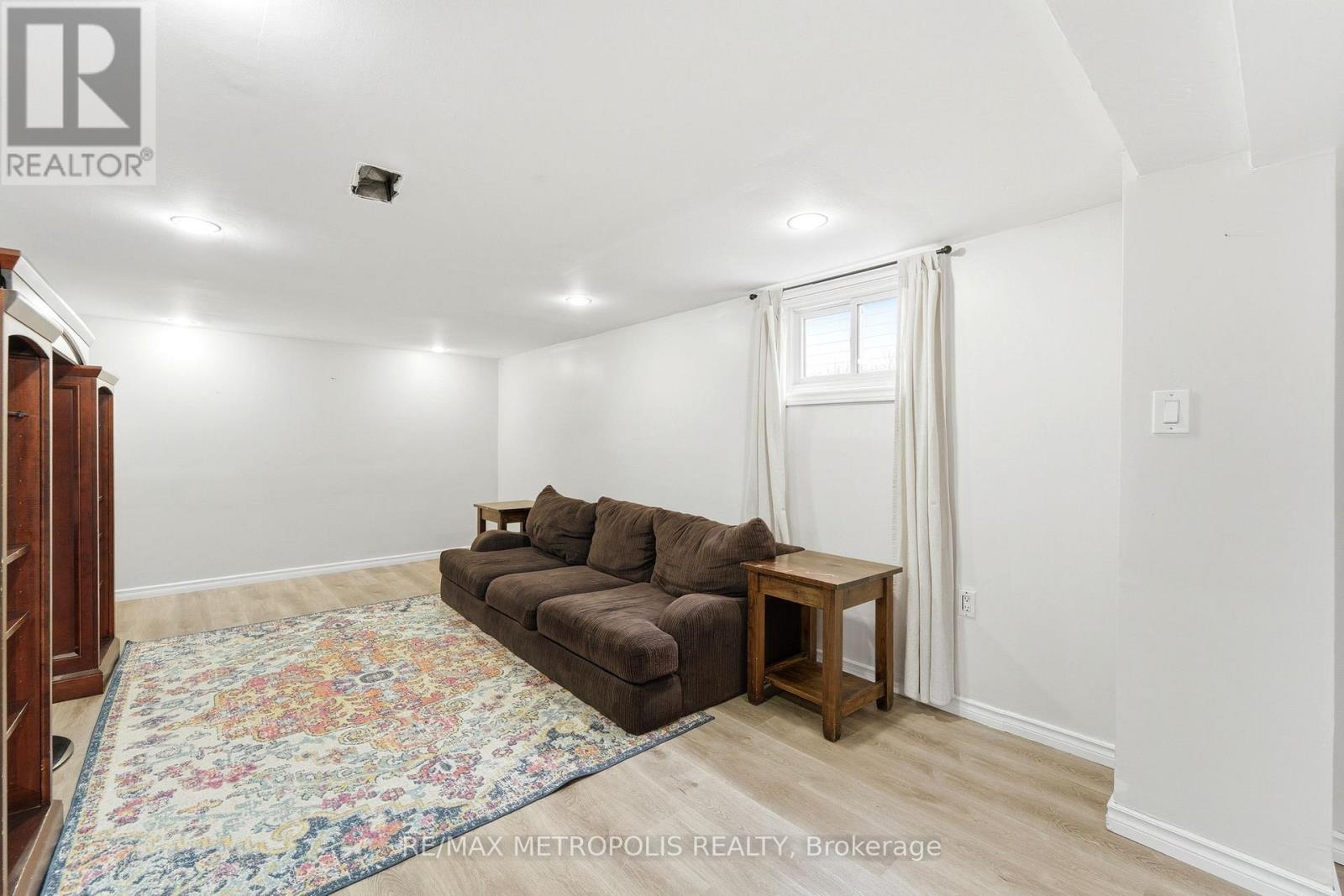 Main & Bsmt - 56 Charing Cross Street, Brantford, Ontario  N3R 2H3 - Photo 23 - X13105032
