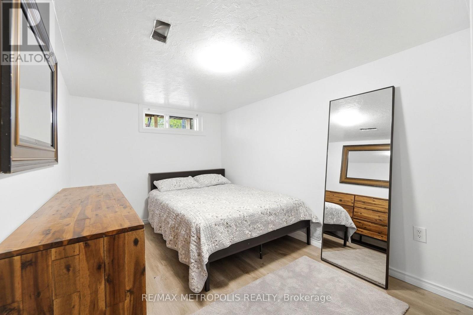 Main & Bsmt - 56 Charing Cross Street, Brantford, Ontario  N3R 2H3 - Photo 28 - X13105032