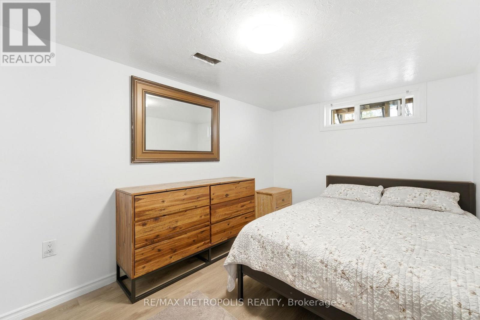 Main & Bsmt - 56 Charing Cross Street, Brantford, Ontario  N3R 2H3 - Photo 29 - X13105032