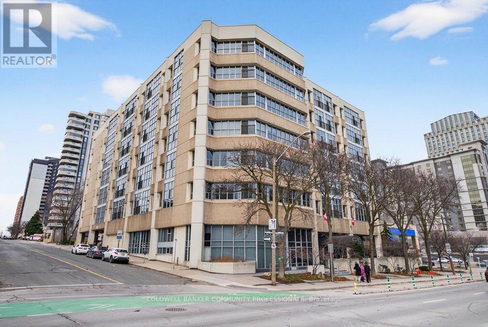 120 Jackson Street W, Hamilton, Ontario  L8P 0A4 - Photo 1 - X13105088