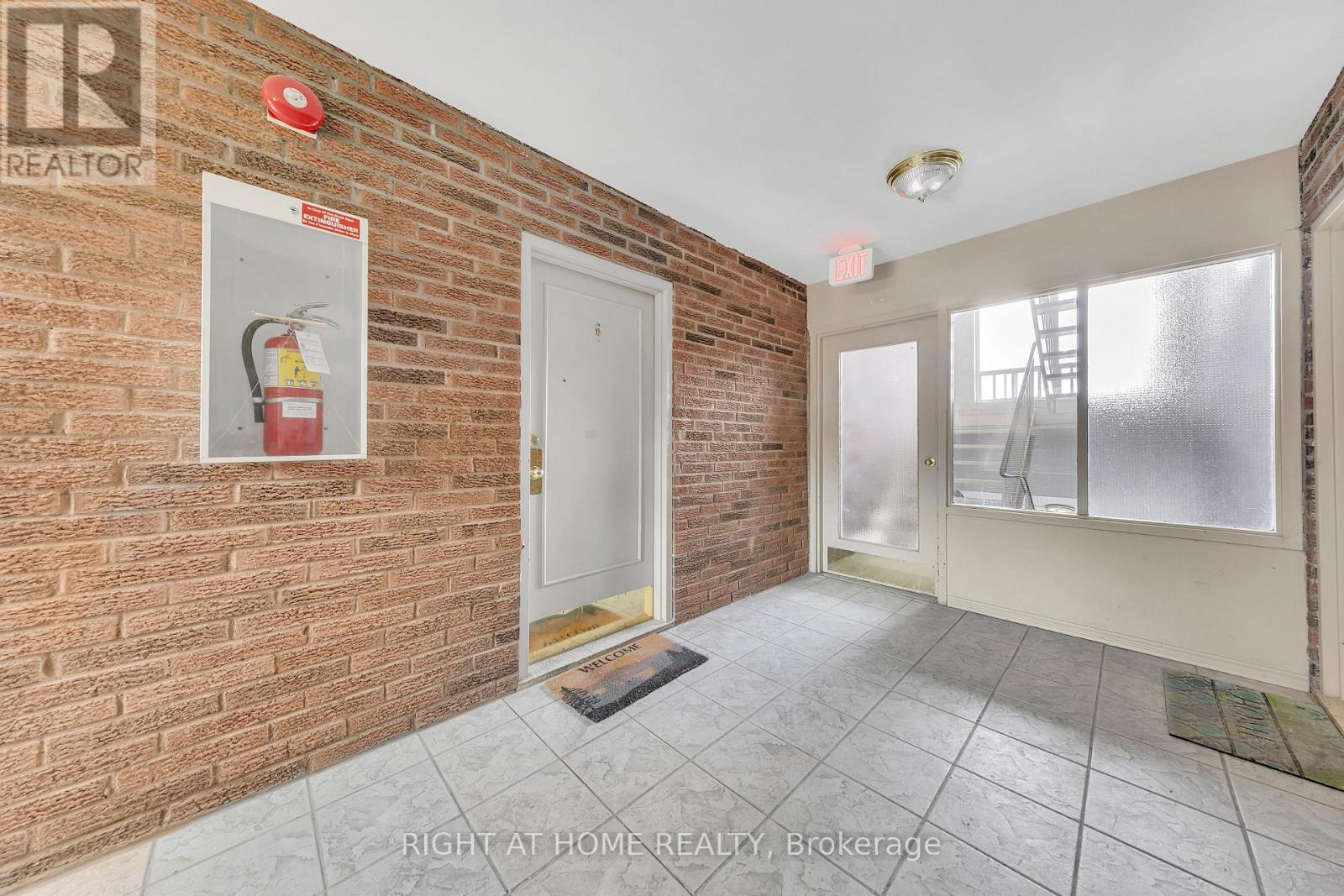 6 - 616 Grey Street, Brantford, Ontario  N3S 4Y1 - Photo 3 - X13105090