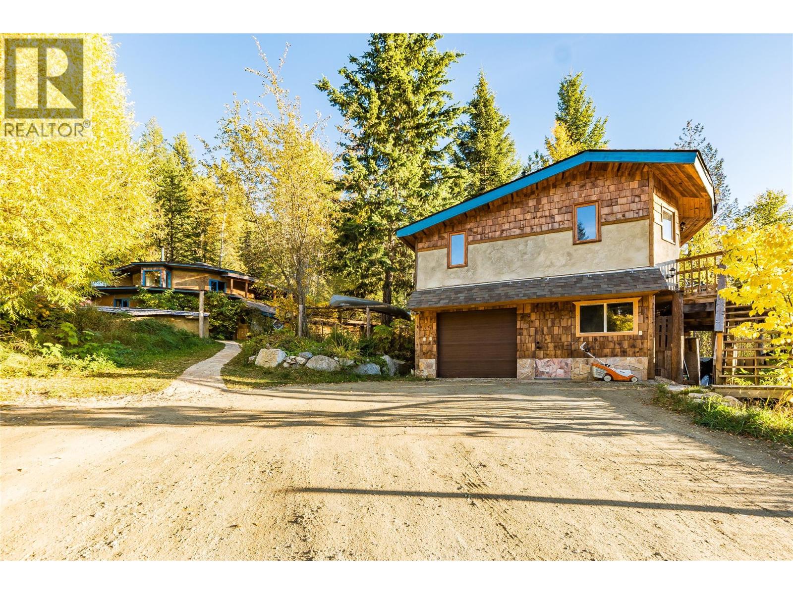 2129 Svoboda Road, Nelson, British Columbia  V1L 3V3 - Photo 2 - 10386644
