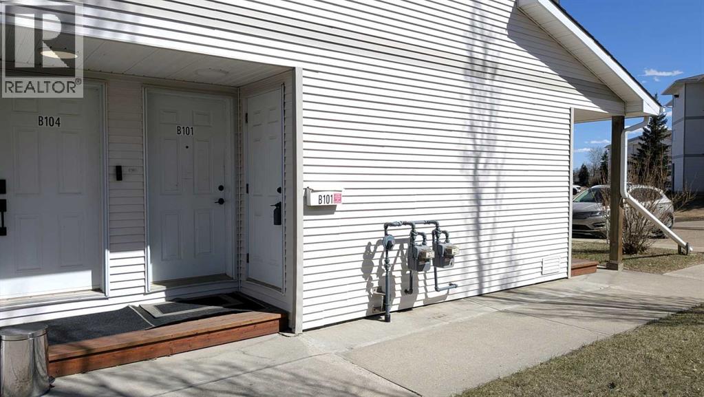 101b, 4917 68 Street, Camrose, Alberta  T4V 4T8 - Photo 3 - A2309605