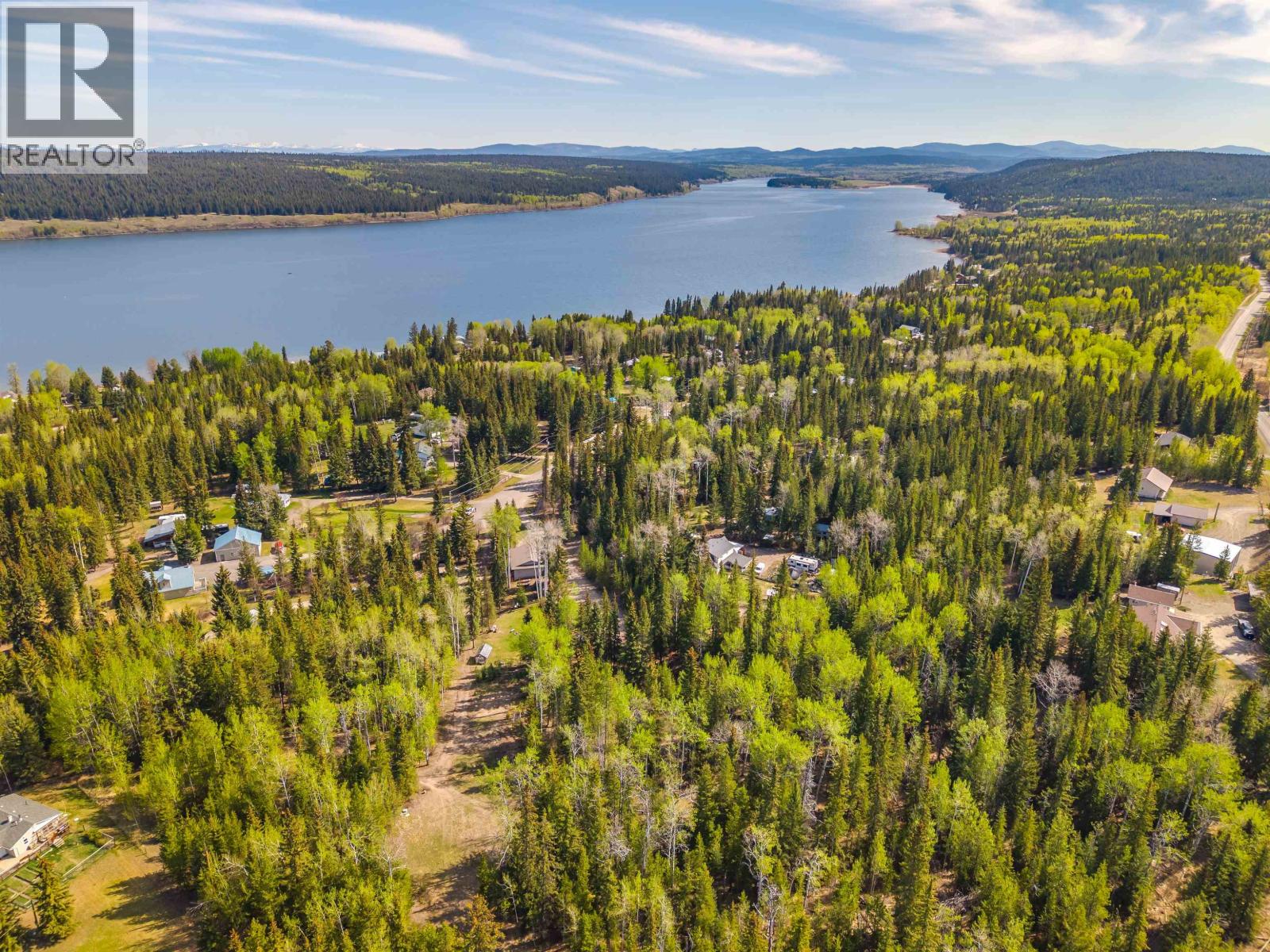 6324 Wolfe Road, 100 Mile House, British Columbia  V0K 2E3 - Photo 30 - R3096184