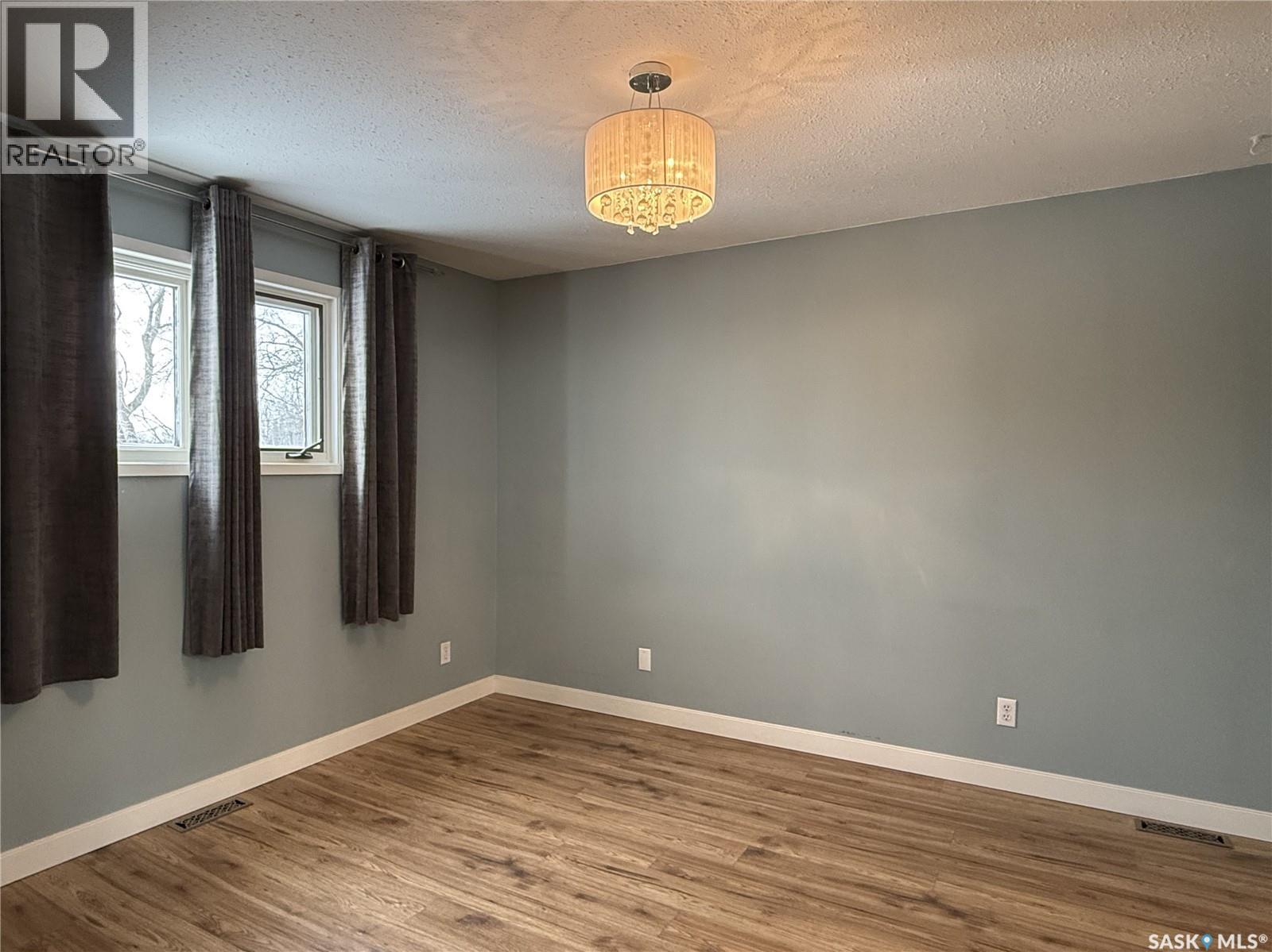 801 2nd Avenue W, Meadow Lake, Saskatchewan  S9X 1A1 - Photo 6 - SK028081