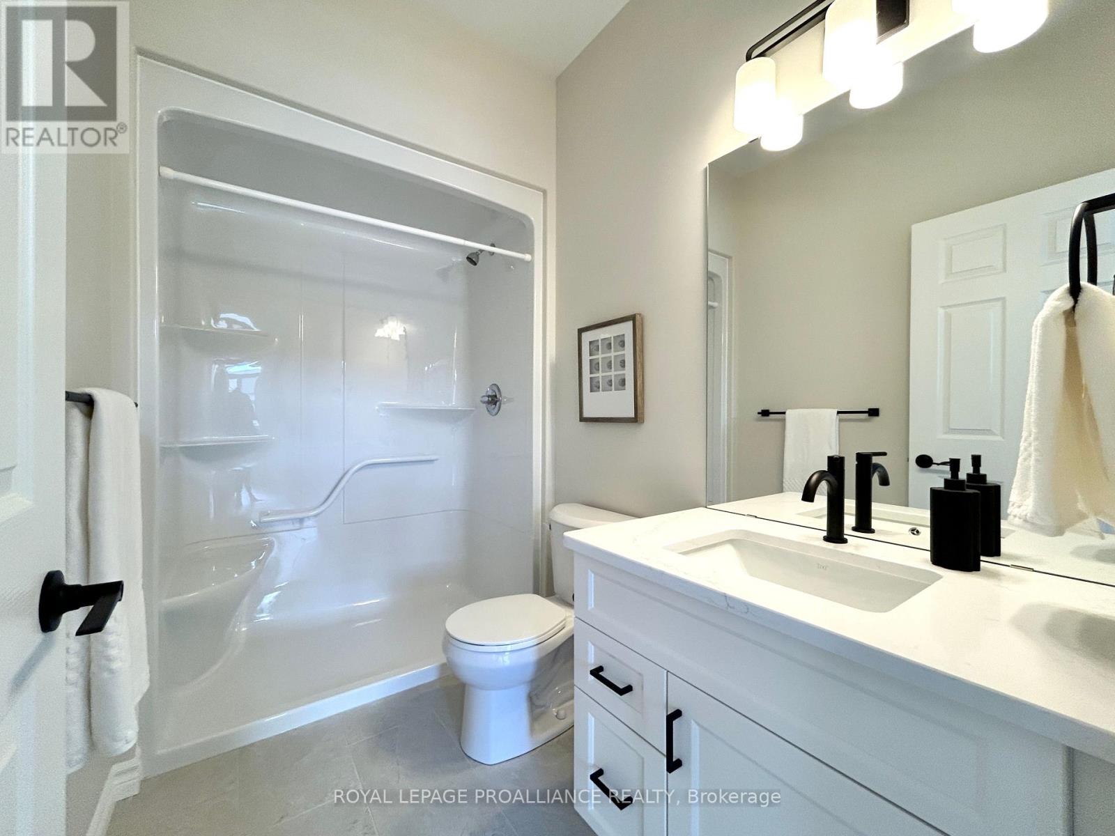 83 Athabaska Drive, Belleville, Ontario  K8N 0T1 - Photo 3 - X13105202