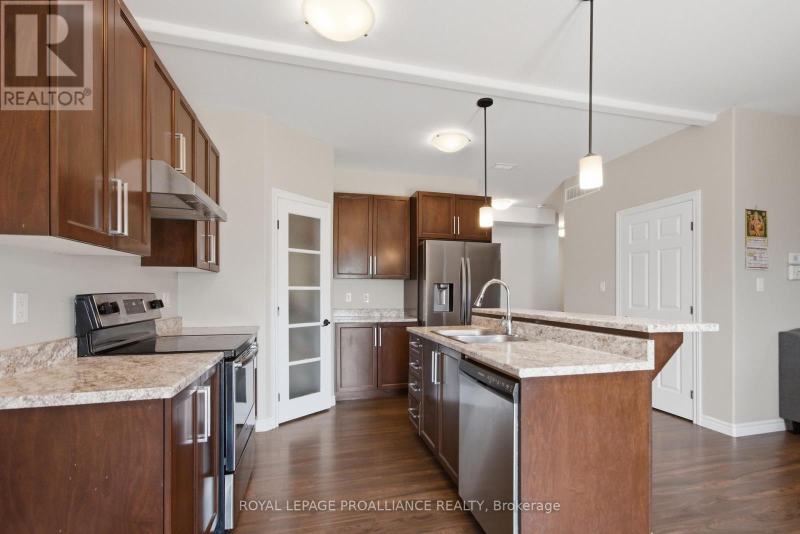 5 Cottonwood Drive, Belleville (Thurlow Ward), Ontario  K8N 0J3 - Photo 8 - X13105322