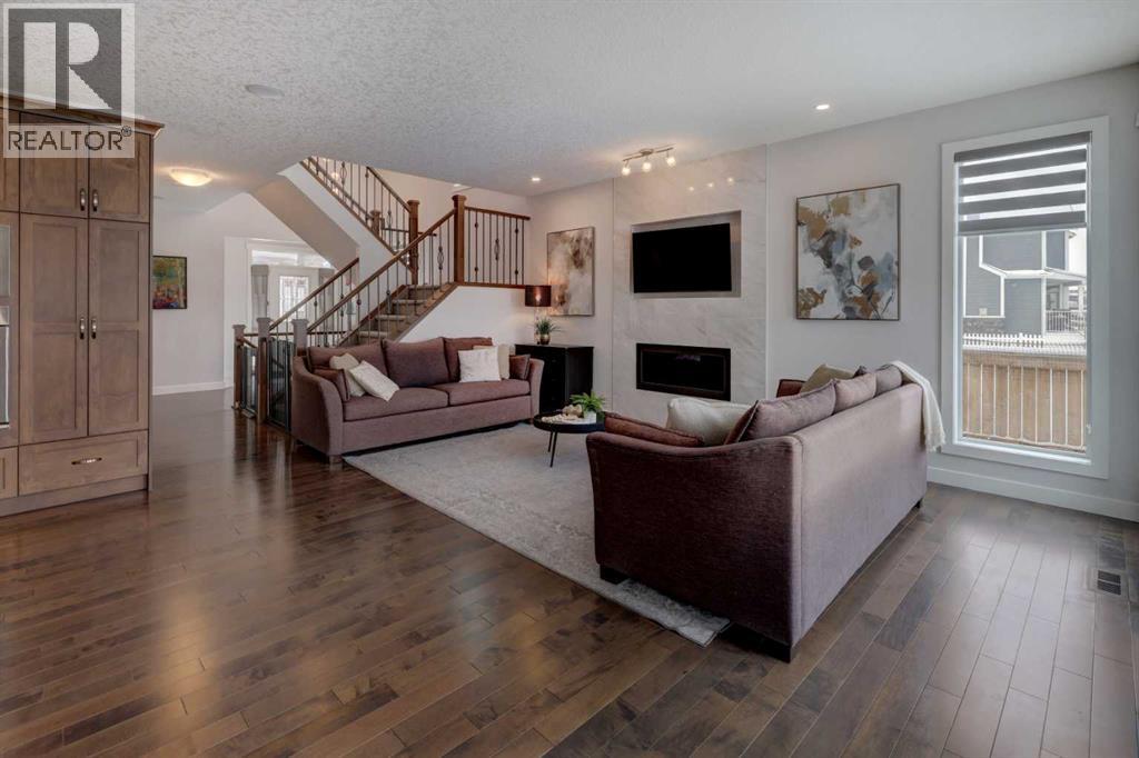 546 Sherwood Boulevard Nw, Calgary, Alberta  T3R 0R7 - Photo 9 - A2295395