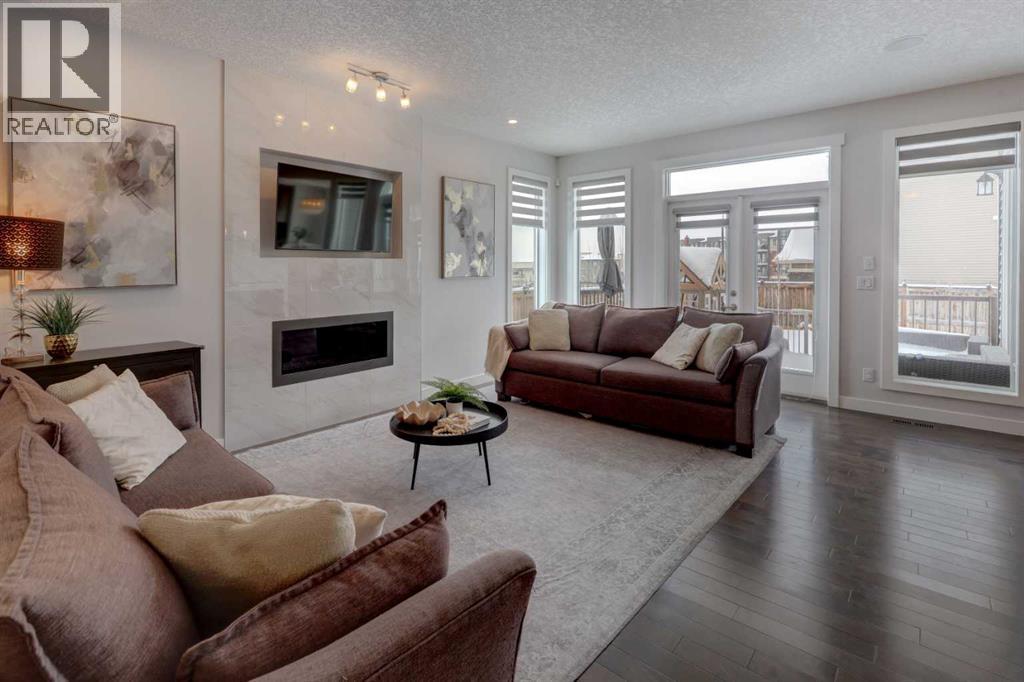546 Sherwood Boulevard Nw, Calgary, Alberta  T3R 0R7 - Photo 10 - A2295395