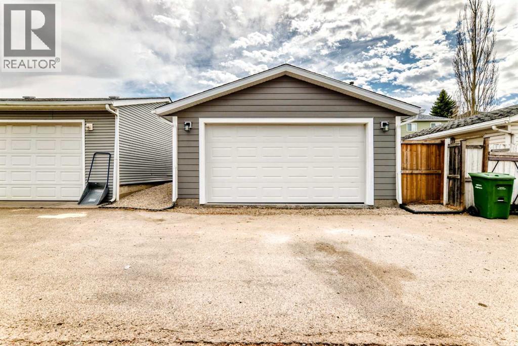 34 River Rock Way SE, Calgary, Alberta  T2C 4G9 - Photo 38 - A2305200