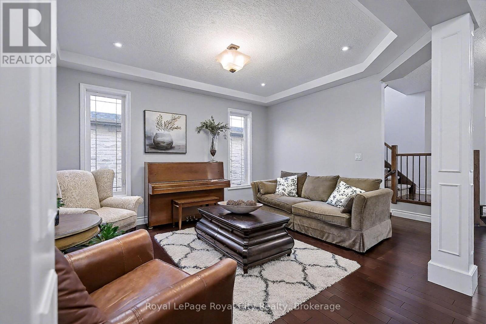 8 Zaduk Place, Guelph, Ontario  N1G 0A7 - Photo 6 - X13105240