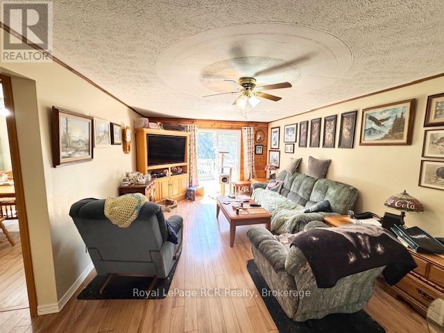 49 7th Street, Hanover, Ontario  N4N 1G3 - Photo 11 - X13105298