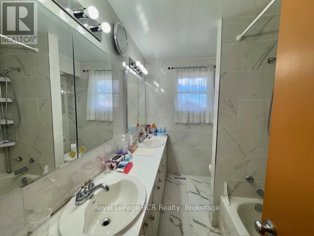 49 7th Street, Hanover, Ontario  N4N 1G3 - Photo 15 - X13105298