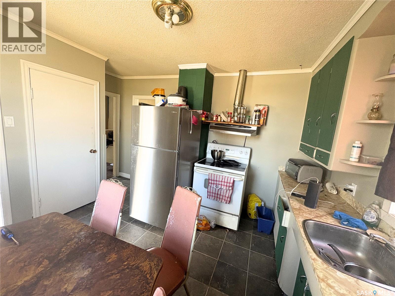 214 9th Street, Humboldt, Saskatchewan  S0K 2A0 - Photo 5 - SK035349