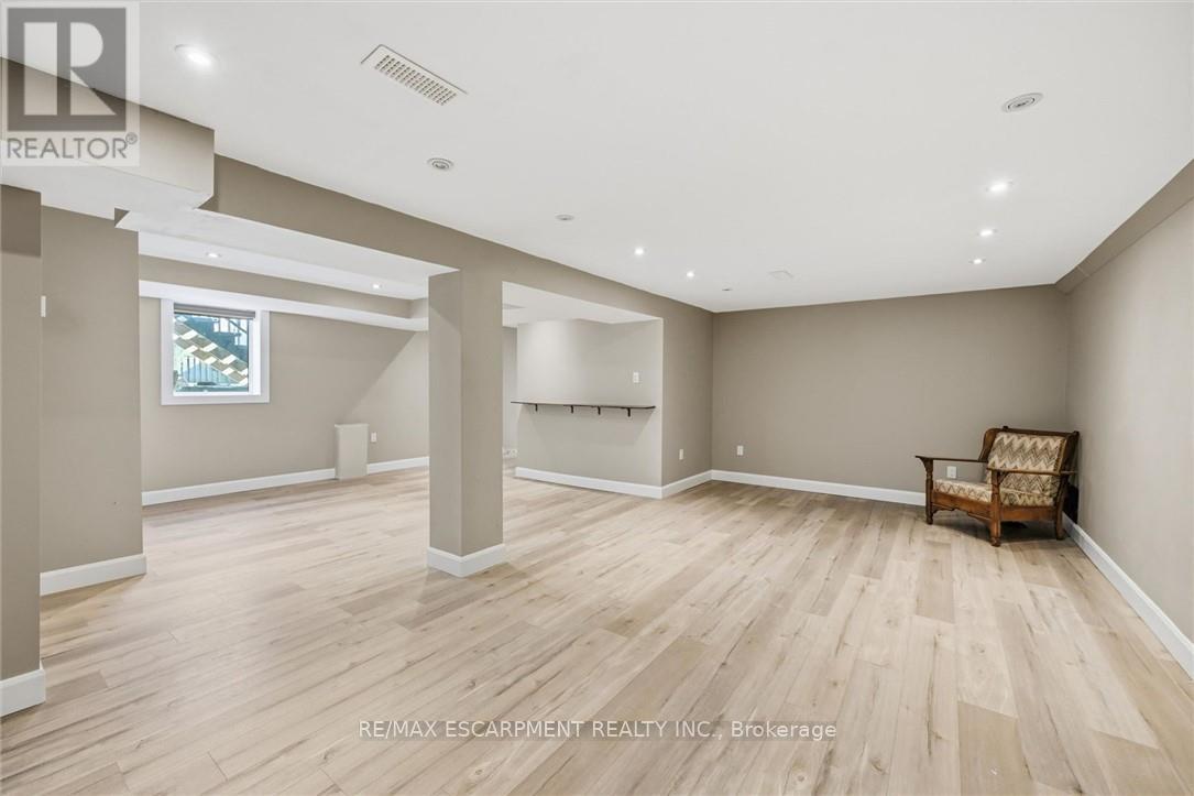2330 Alma Dale Avenue, Burlington, Ontario  L7P 1S3 - Photo 33 - W13071892