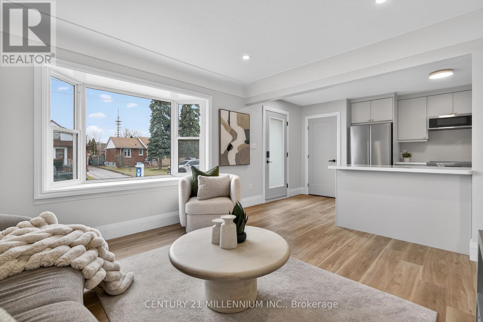 Upper - 330 East 15th Street, Hamilton, Ontario  L9A 4G5 - Photo 7 - X13026654