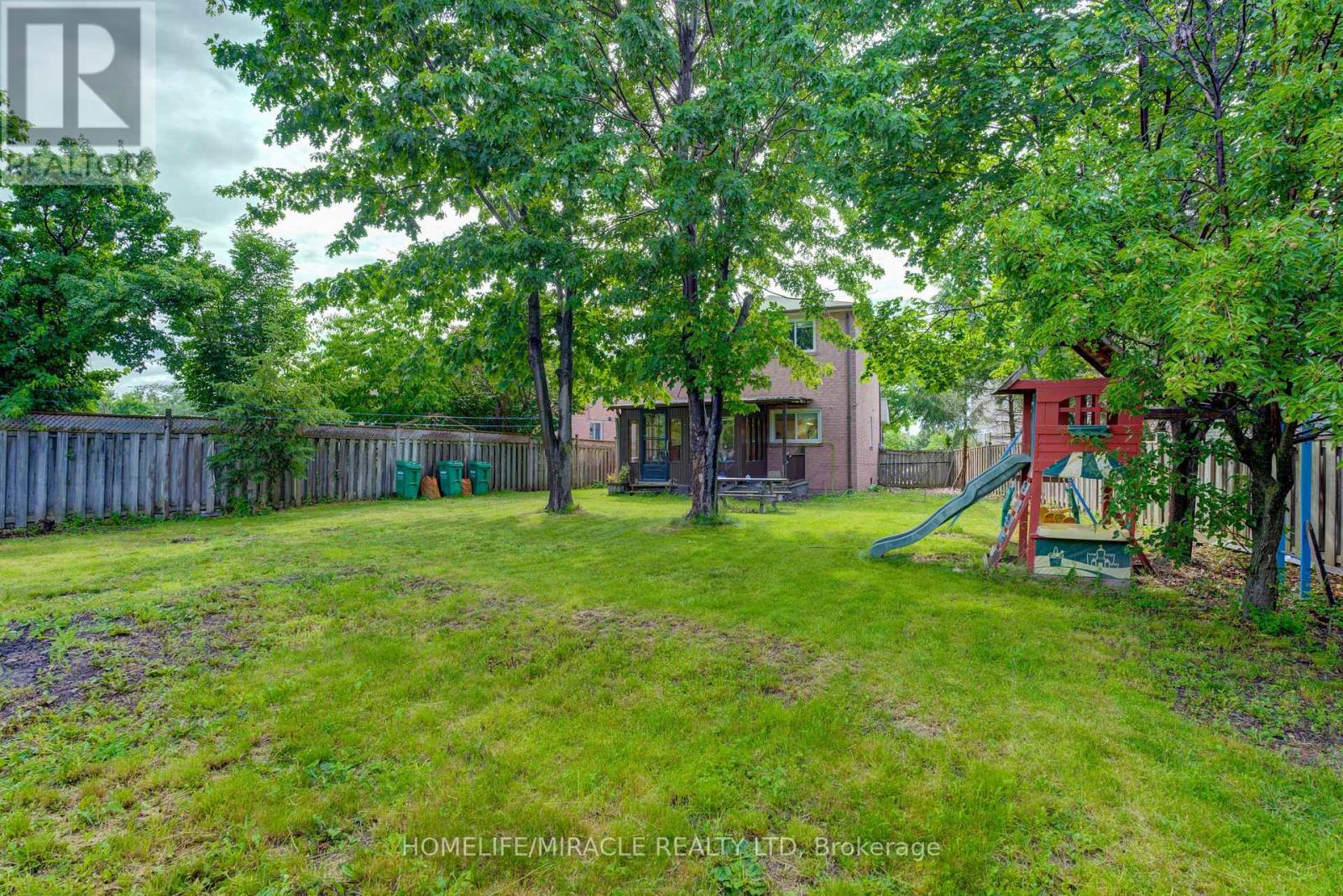 22 Kesteven Crescent, Brampton, Ontario  L6W 4E1 - Photo 32 - W13095276