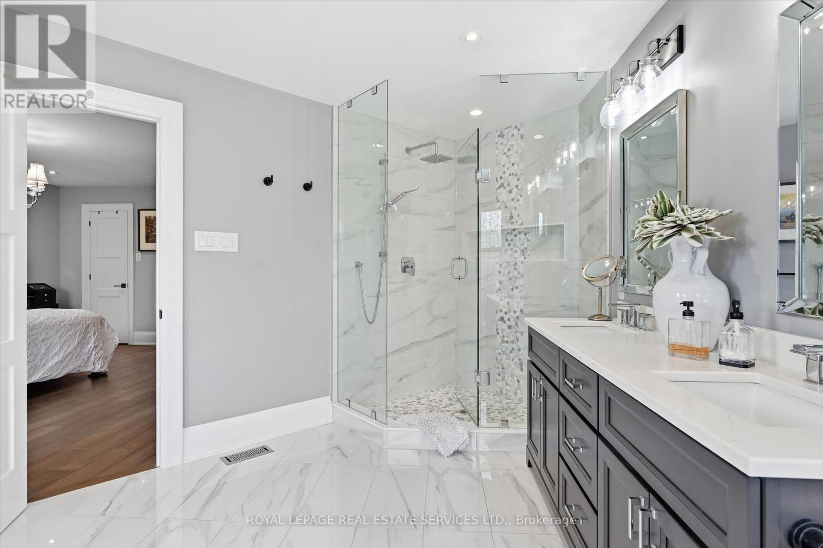 1256 Fieldcrest Lane, Oakville, Ontario  L6M 2L8 - Photo 30 - W13104342
