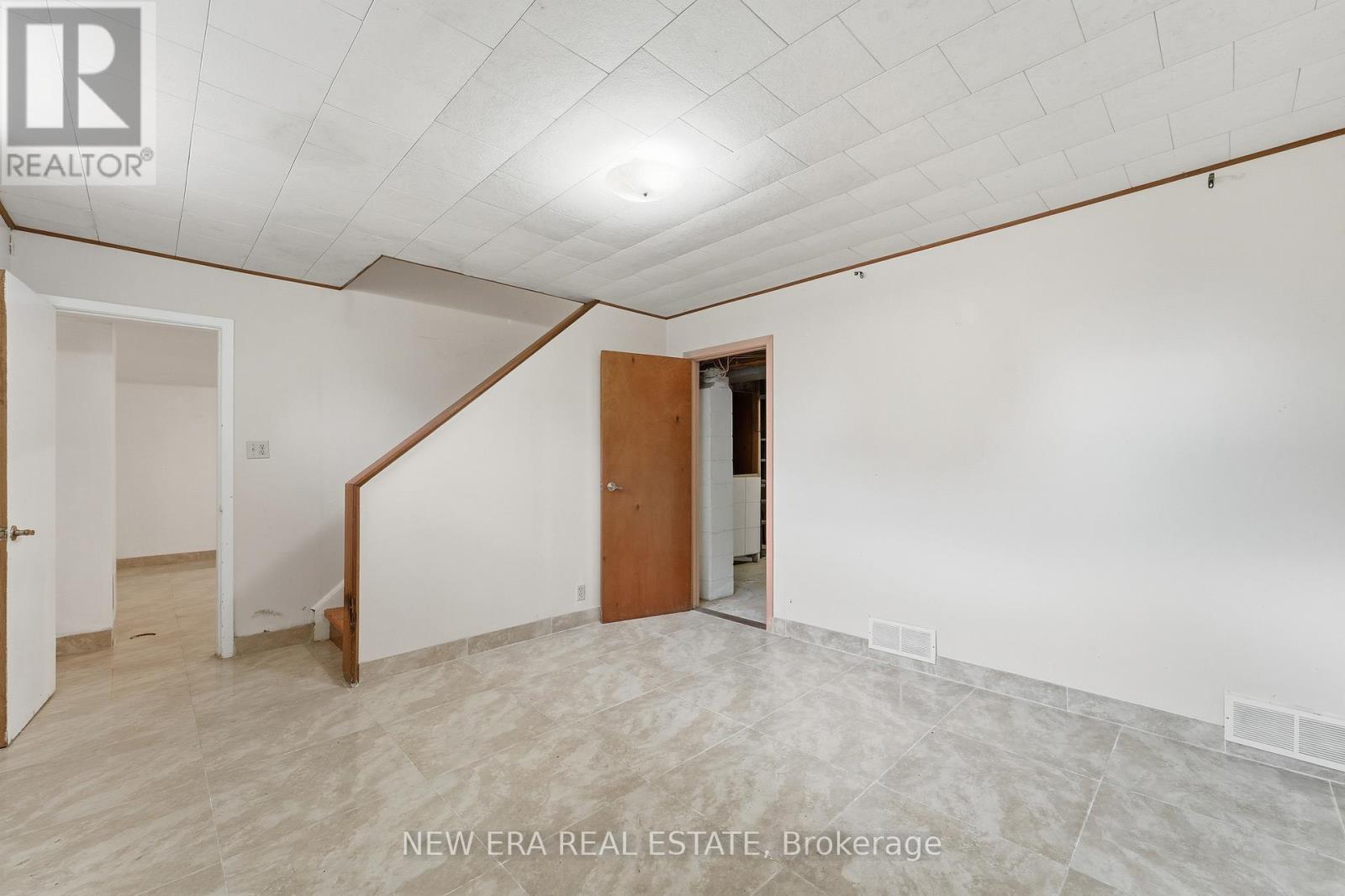 508 Cliffview Road, Pickering, Ontario  L1W 2N9 - Photo 36 - E13105200
