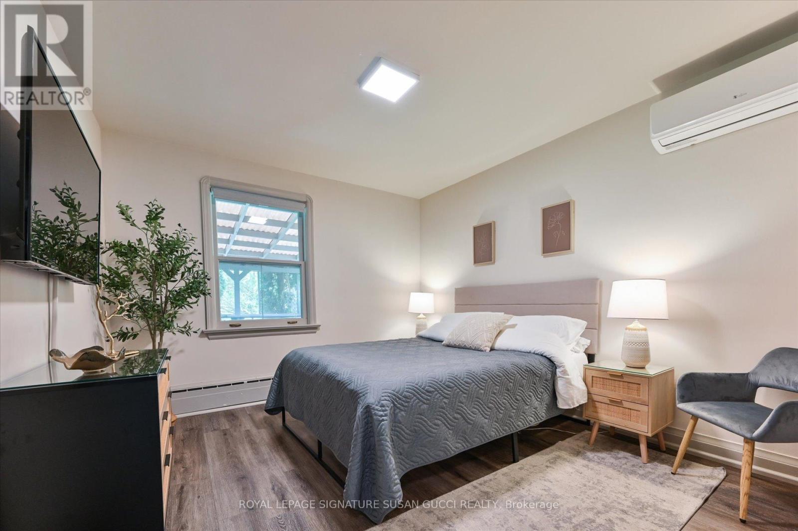 34 Ferris Road, Toronto, Ontario  M4B 1G3 - Photo 13 - E13105258